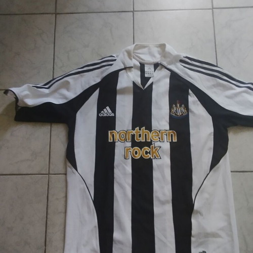 Newcastle 2005-2006 Adidas football shirt large like new