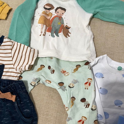 Baby clothing sets used for 6-12 months, 4 sets (8 pieces)