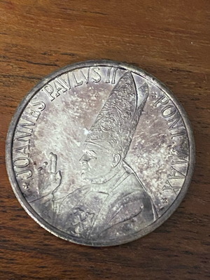 Rare collectible coin used with John Paul II and La Pietà