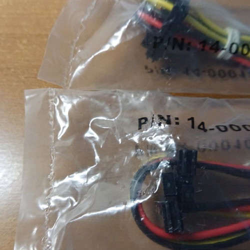 ASUS 4 PIN SATA power cables new, pack of 2