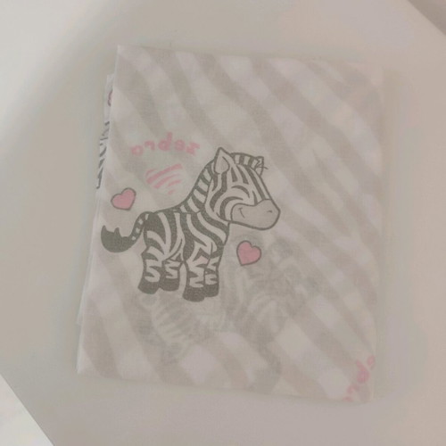 Crib sheet like new