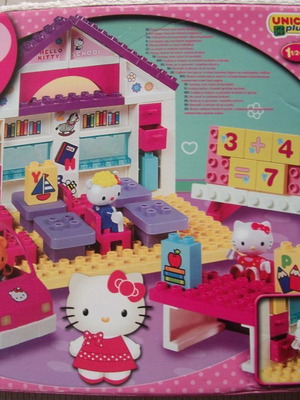 HELLO KITTY UNICOM PLUS-2012