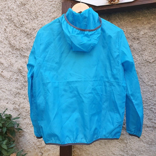Vintage waterproof jacket like new, blue