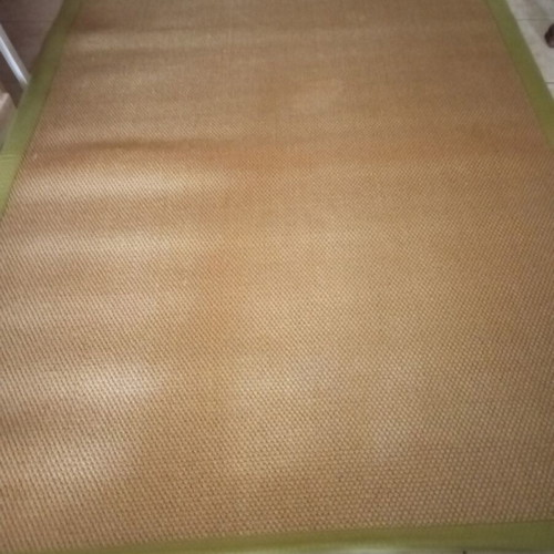 Rug made of straw with fabric edging like new, 1.33x1.80m