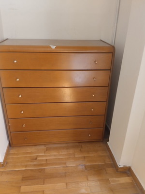 Chest of drawers
