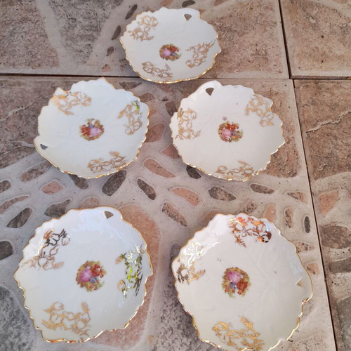 Collectible Rococo Porcelain Dessert Plates Set of 5 Like New