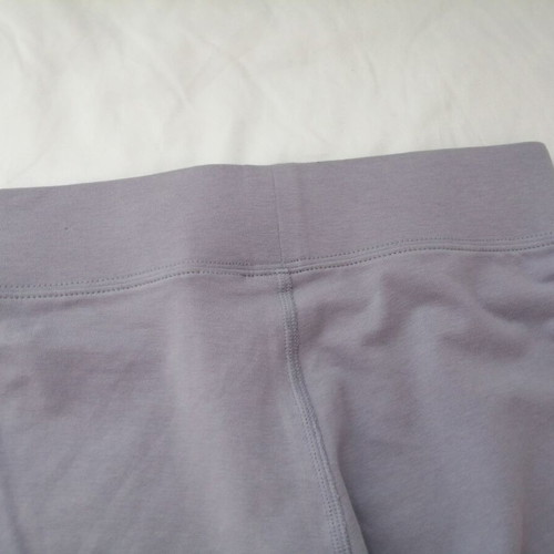 Nike women's short leggings lavender, like new, size XS