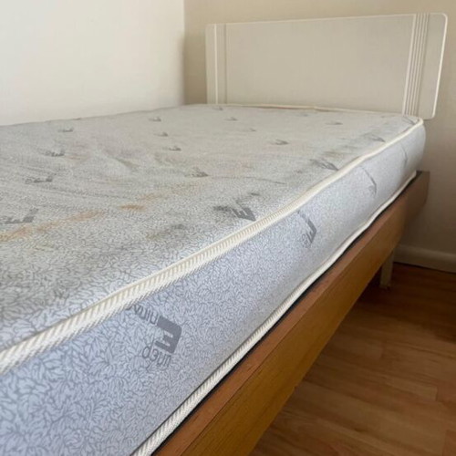 Single beds with mattresses used, set of 2, wooden frame, white headboard