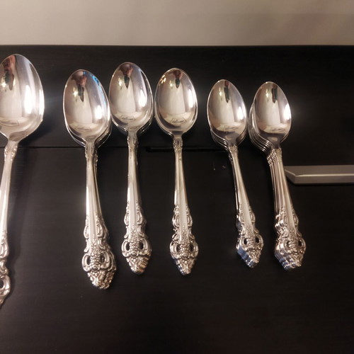 Vintage Apulum Porcelain Dining Set 87 pcs and Oneida Cutlery 69 pcs like new