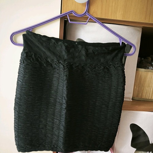 Zara romantic short-sleeve blouse with collar medium and wasp waist skirt medium