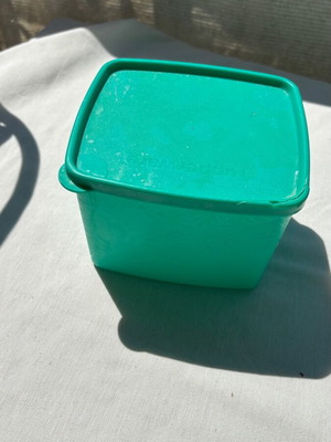 Tupperware τετράγωνο δοχείο φαγητού μεταχειρισμένο με ελάττωμα στο καπάκι πράσινο πετρόλ