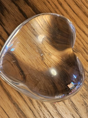 Baccarat transparent single heart like new