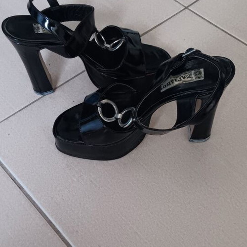 Sagiakos patent leather platform sandals black like new size 38