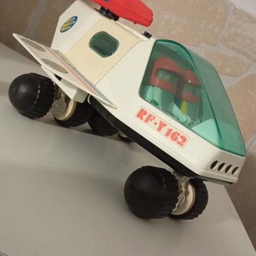 Playmobil Playmospace 3535 with 2 astronauts used