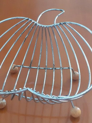 Fruit bowl used