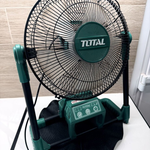 Total fan with dust on blades
