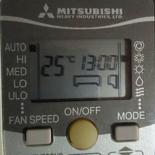 Mitsubishi Heavy Industries Air Conditioner Remote Control RKW502A200 Like New