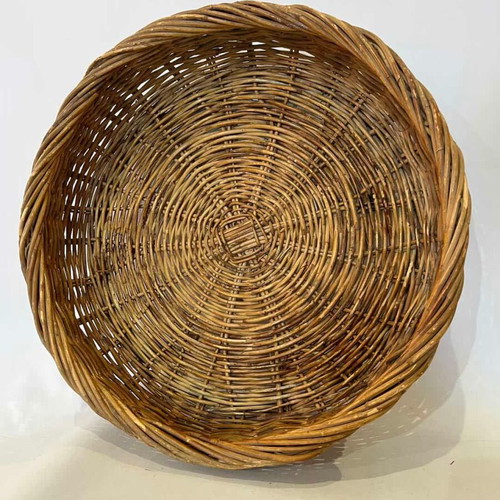 Handmade wicker basket 9x37