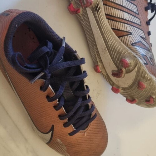Nike ποδοσφαιρικά παπούτσια μεταχειρισμένα, νούμερο 33