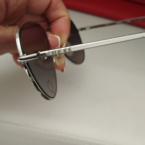 Guess sunglasses used, silver, missing stones