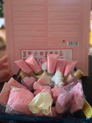 Cosmetic care gift set