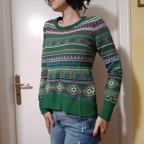 United Colors of Benetton ethnic green sweater like new, small size