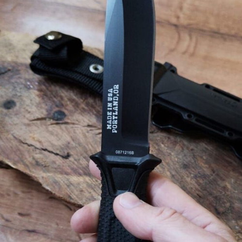 Gerber Strongarm Survival Knife with Sheath Black new