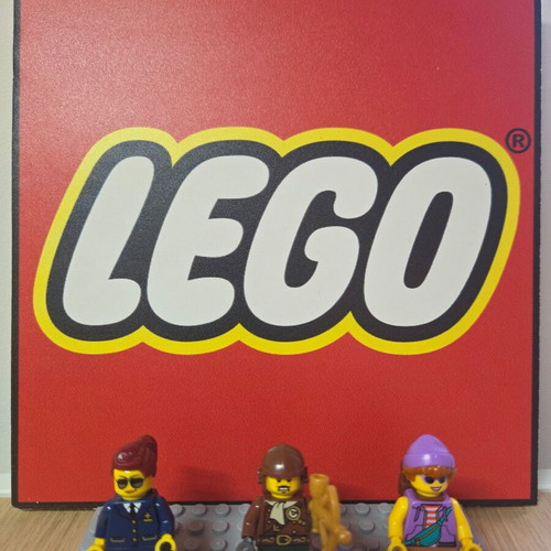 Lego 3 Minifigures Travel Collection new