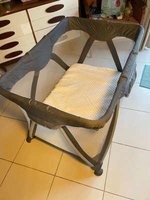 Nuna Sena Aire Frost playpen