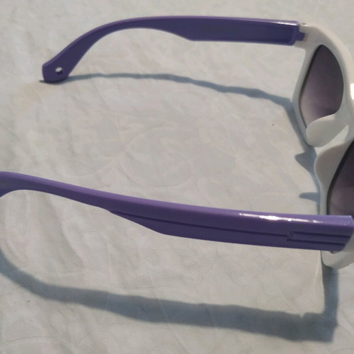 Children's sunglasses for play like new