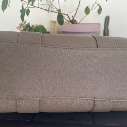 David Jones shoulder bag used with inner pockets and base supports