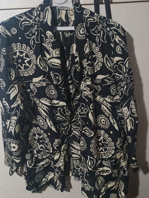 Vintage πουκάμισο Hucke Mode Collection σαν καινούργιο, μαύρο και κρεμ φλοράλ