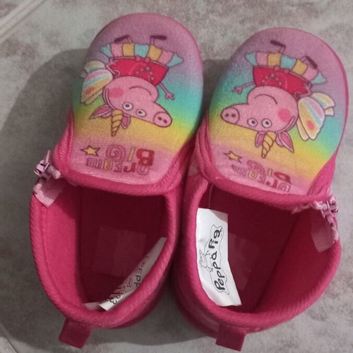 Children's slippers like new, two pairs size 23, pink