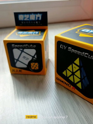 QiMing SpeedCube Rubik's Cube Set new, pyramid and cube