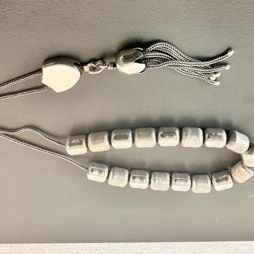 Silver worry beads new with 17 beads, 925 silver, length 23 cm
