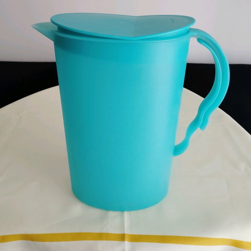 Tupperware Expression Pitcher new