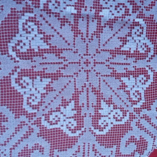 Round filet lace doily handmade vintage 1950 from Tinos