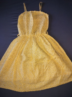 Handmade children's dress 8 years old, like new, lace