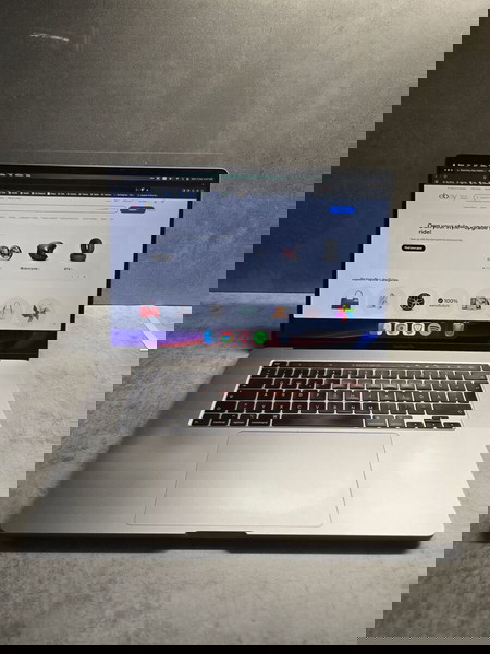 Apple MacBook Pro 2019 16" - Intel Core i7 - 16GB RAM - 512GB SSD - Σε άριστη κατάσταση