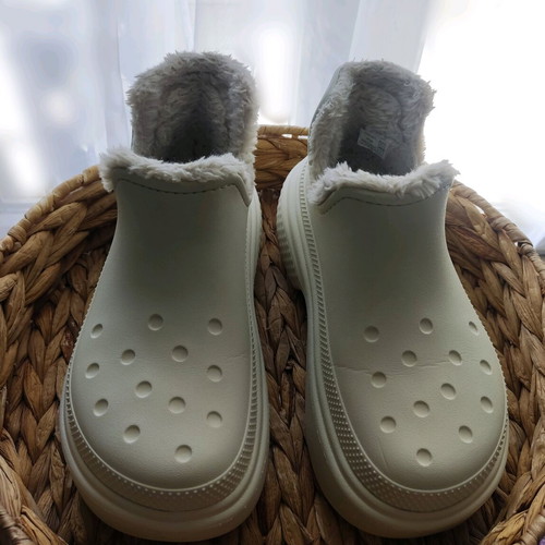 Crocs Stomp Shorty Boot like new, beige, size 39-40