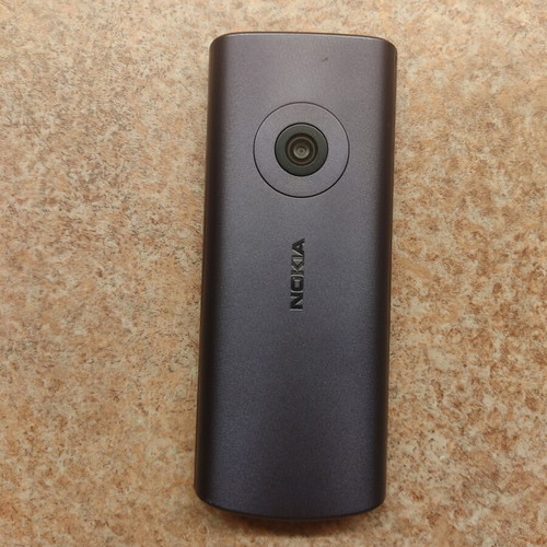 Nokia 110 TA-1543 phone like new, purple