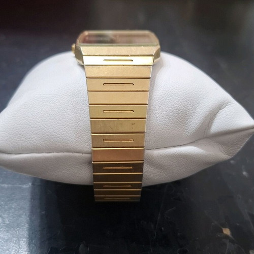 Seiko Quartz 6532-5260 vintage unisex watch black dial gold bracelet used