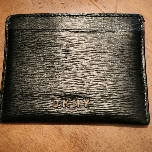 DKNY leather card holder like new, black