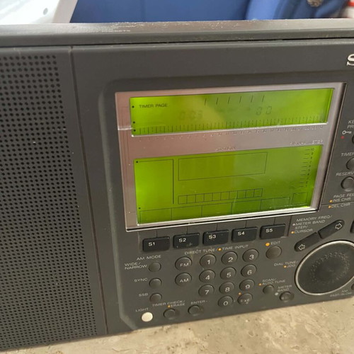 Sony portable radio, fully functional