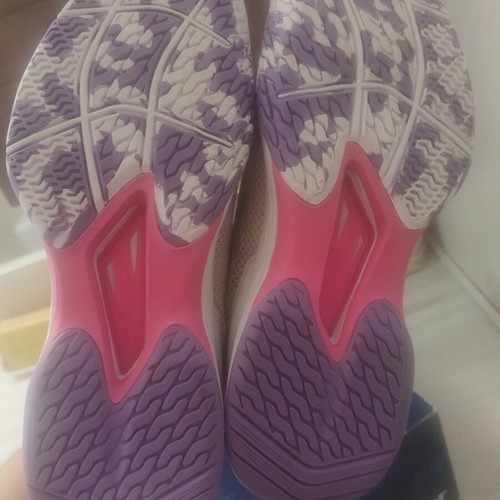 Babolat tennis shoes new, size 38.5, white and pink