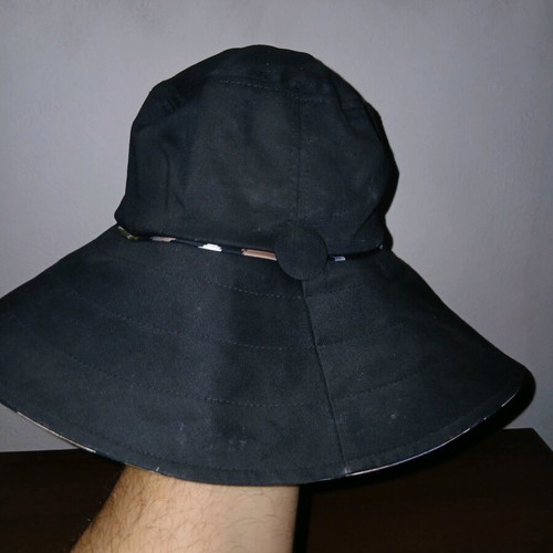 Woman's hat like new