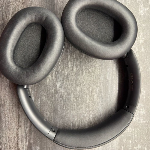 Edifier W830NB ANC Wireless Headphones like new, black