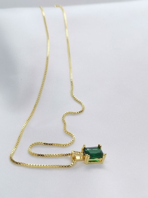 18K Gold Plated Necklace 45cm with Green Stone new
