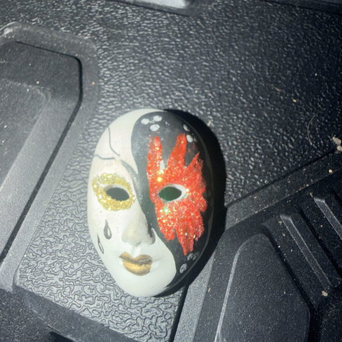 Pin mask vintage like new