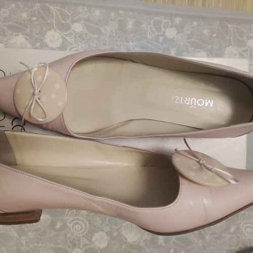 Mourtzi leather women's low-heeled pointed ballerinas size 37 like new, pink